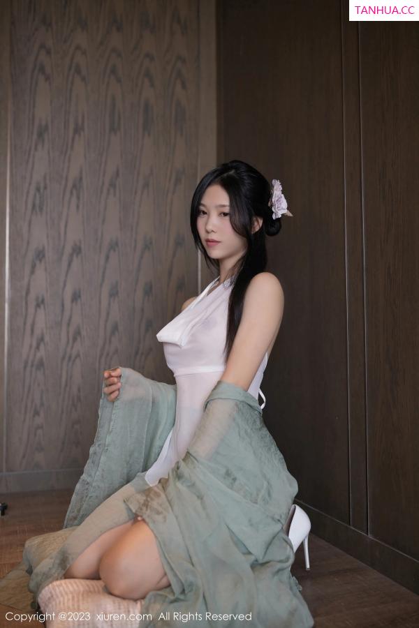 陈若依 抖娘利世 [XiuRen]高清写真图 2023.03.15 No.6420 利世 古装美腿第9张图片